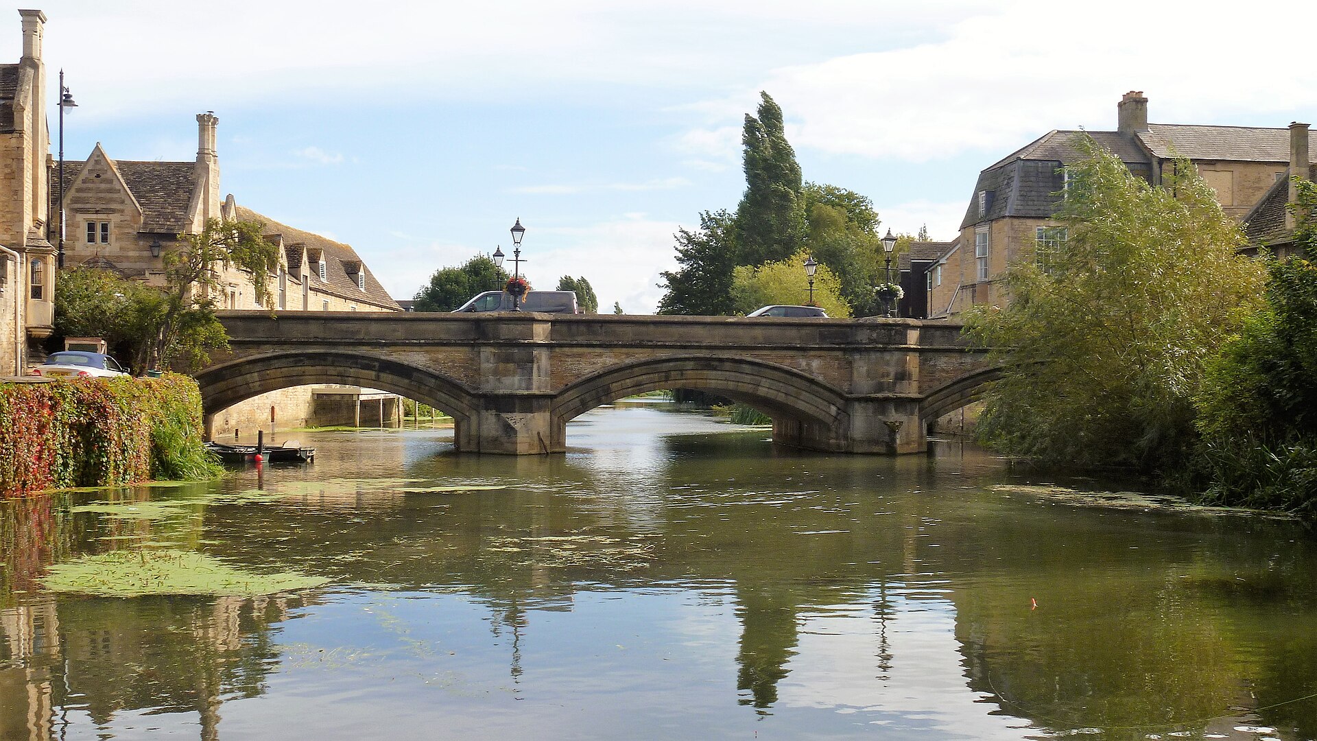 Stamford bridge over the River Welland